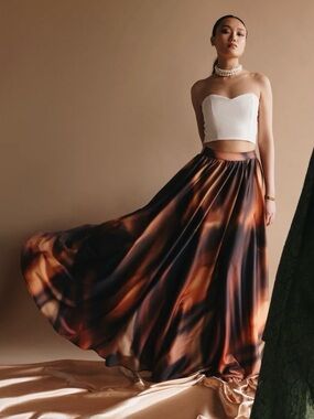Jamil Mera Skirt - Brown and Orange Swirl Maxi NWT - M